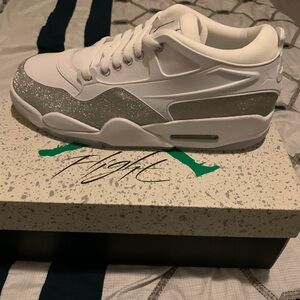 Women’s Air Jordan 4 RM size 10